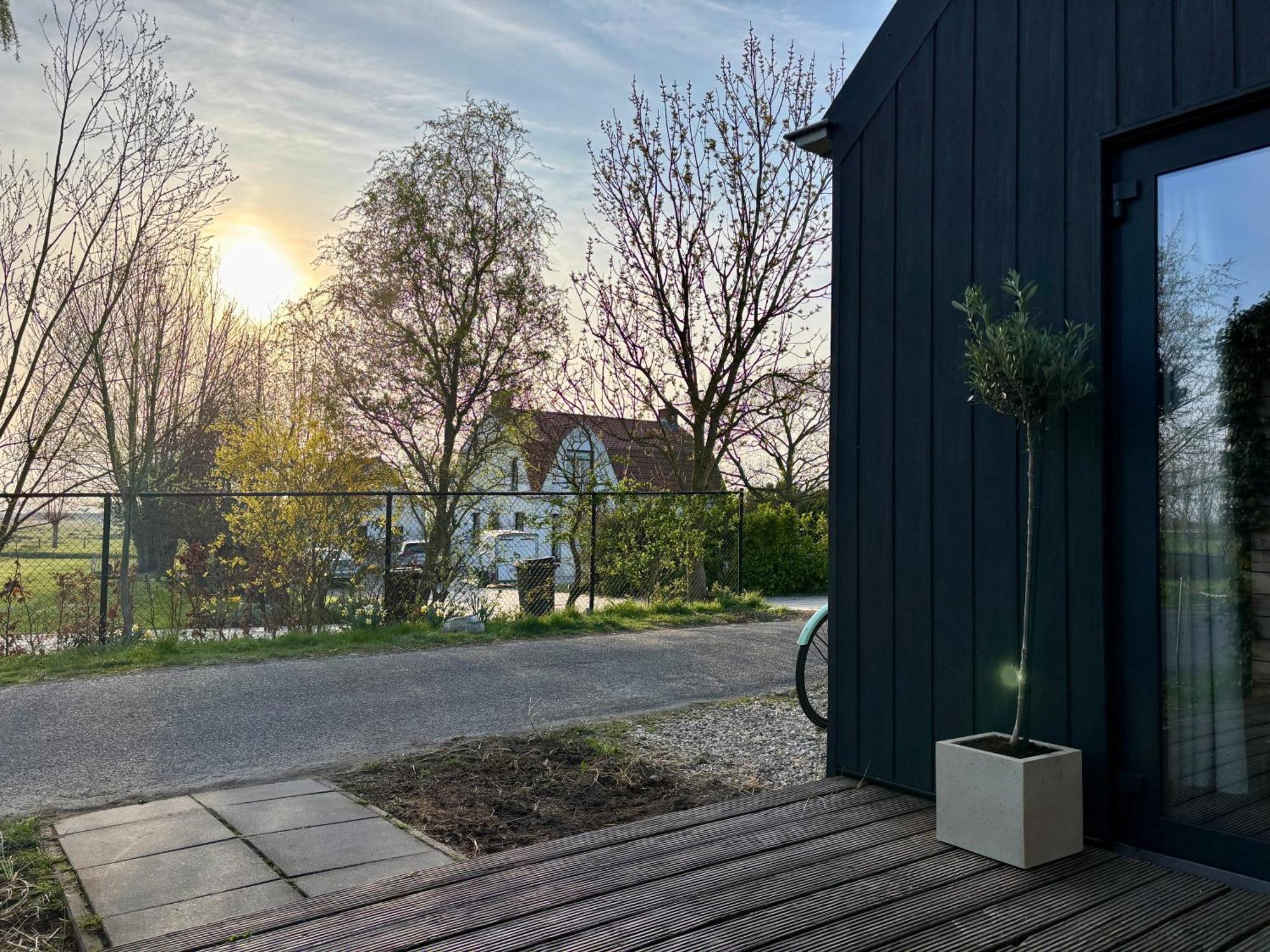 Romantisch Huisje Met Houtkachel & Airco Op 2,5Km Van Zee Groede Exterior foto
